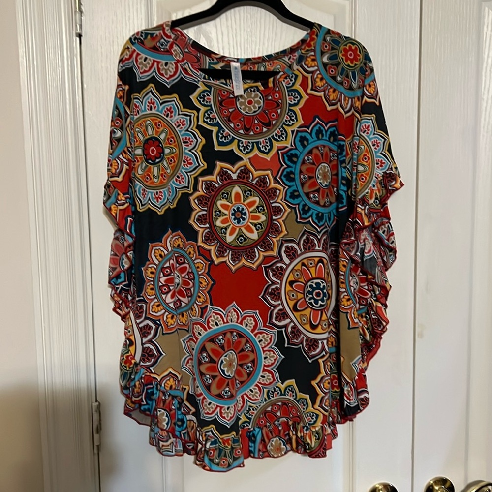 🌞3/$25 Paisley Grace scarf/ kimono top